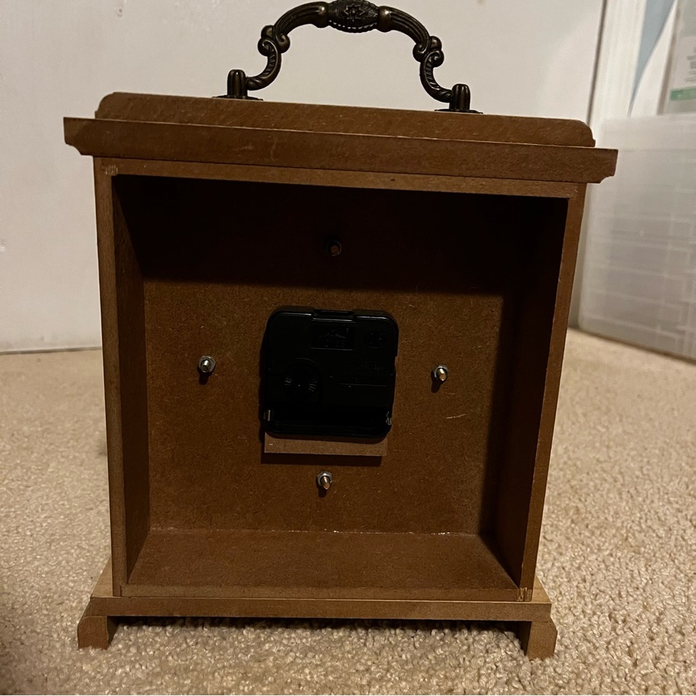 Tabletop clock - Picture 3 of 4
